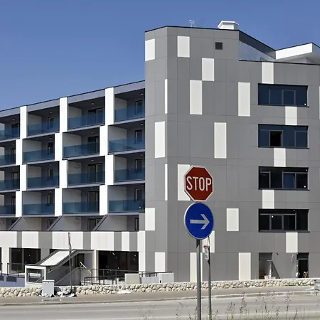 Modern Cityscape 2-bedroom Terrace * Spalato